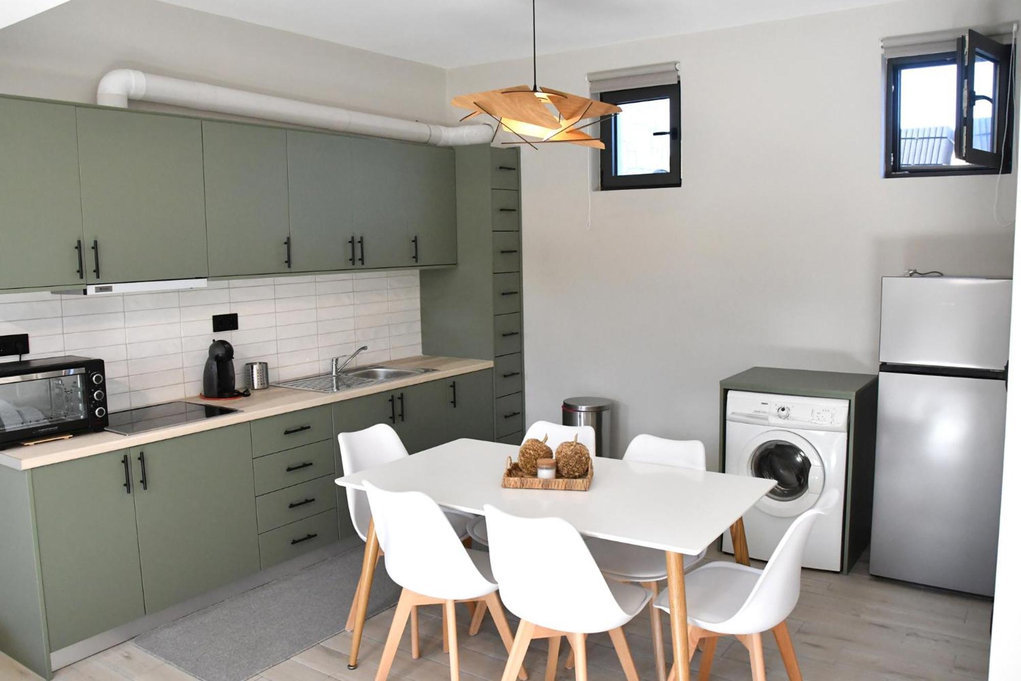 Polles Εlies Cozy Αpartment Lägenhet Aegina Exteriör bild