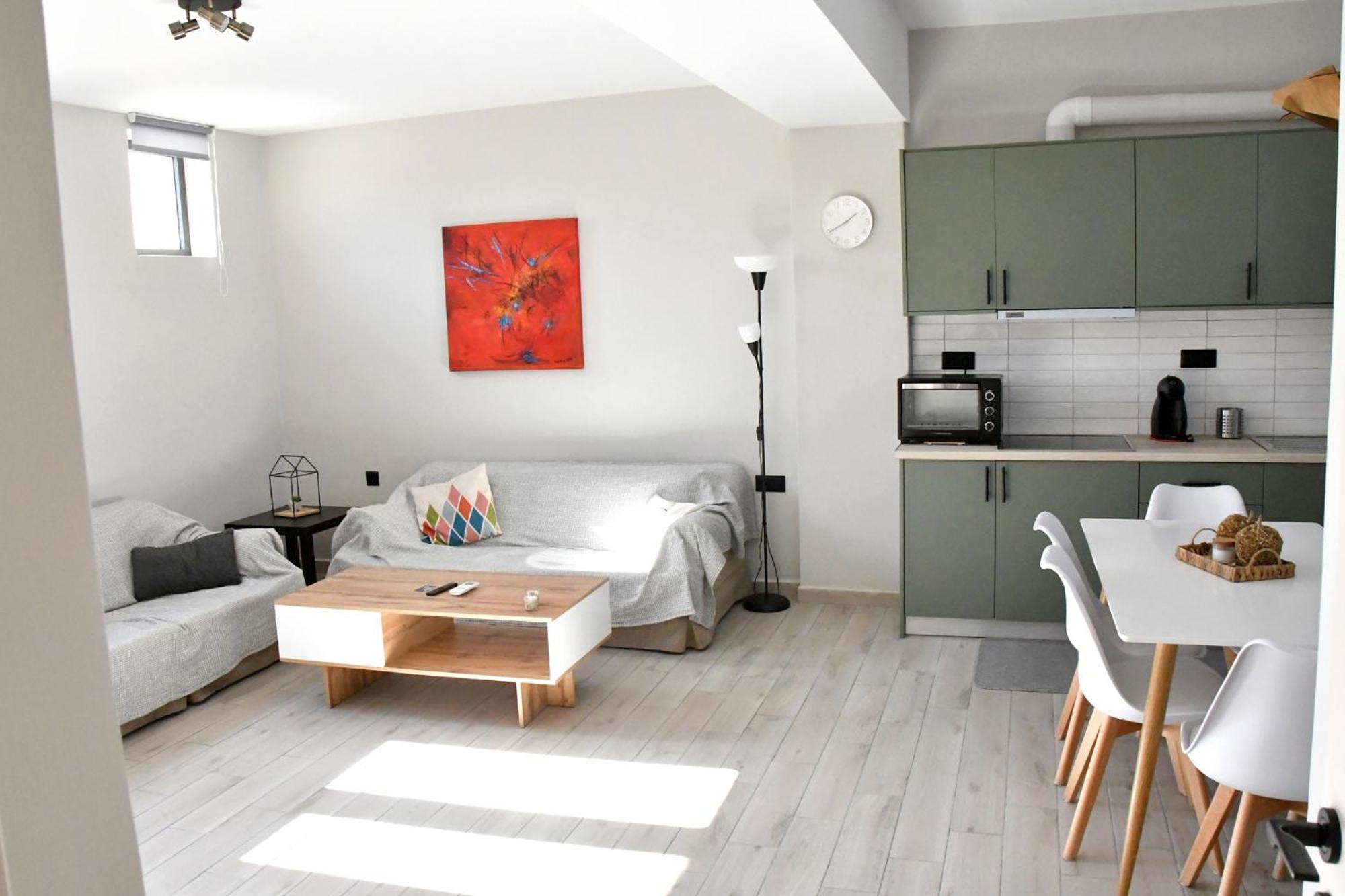 Polles Εlies Cozy Αpartment Lägenhet Aegina Exteriör bild