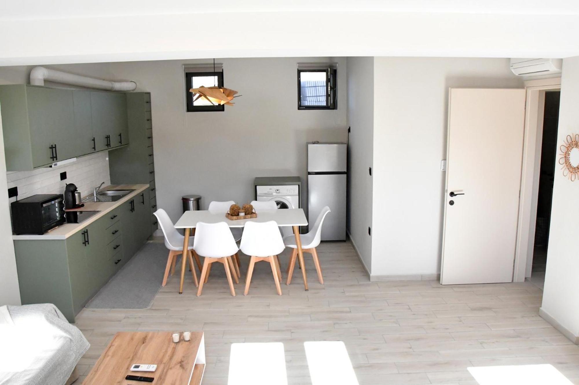 Polles Εlies Cozy Αpartment Lägenhet Aegina Exteriör bild