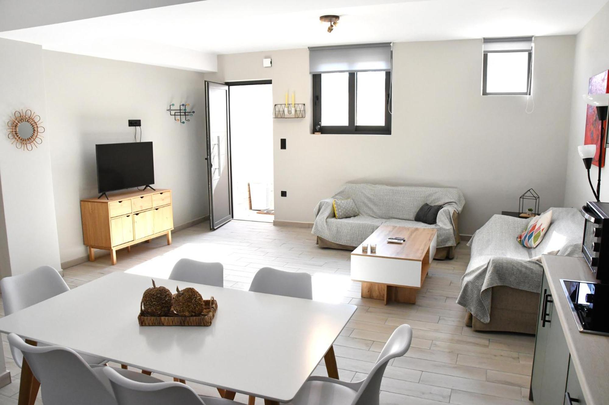 Polles Εlies Cozy Αpartment Lägenhet Aegina Exteriör bild