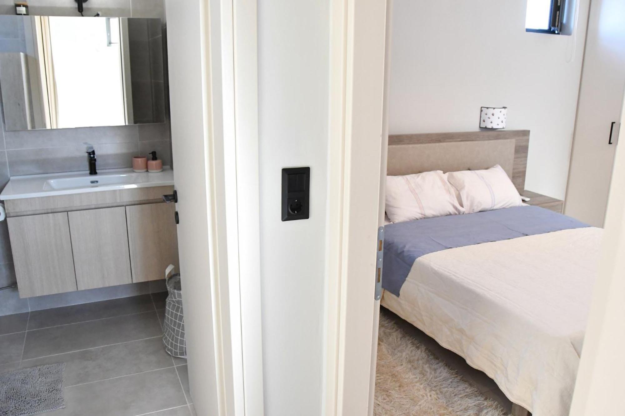 Polles Εlies Cozy Αpartment Lägenhet Aegina Exteriör bild